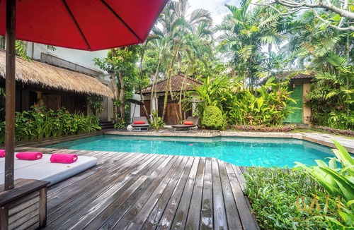 Nakula Villa | Luxury 4-BR Oasis with Private Pool & Tropical Garden in Seminyak