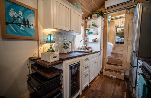 Georgia Coast House | Luxury 40 TINY Home