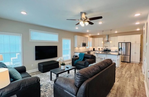 Augusta House | Luxury 4B/4.5b Home, EV Charger, deck by MCG #8