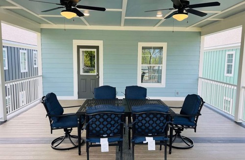 Augusta House | Luxury 4B/4.5b Home, EV Charger, deck by MCG #8