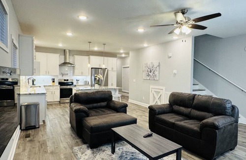 Augusta House | Luxury 4B/4.5b Home, EV Charger, deck by MCG #9