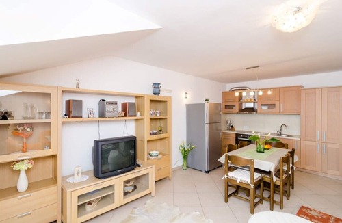 Gorica Apartment | Luxury 4bed apt near Rixos hotel!