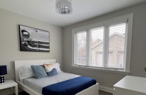Scarborough House | Luxury 4BR Bungalow Self Checkin - Bluffs