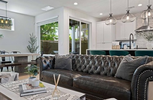 Swede Hill House | Luxury 4BR East Austin Home w/Pool & Game Room