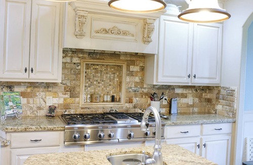 Williams Creek House | Luxury 4BR Estate on 1 Acre OutdoornKitchen & Fireplace Close To Kyle Field