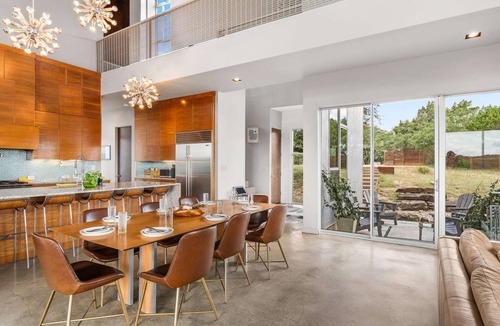 Dripping Springs House | Luxury 4BR Hilltop Retreat With Scenic Views