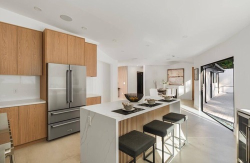 Sherman Oaks House | Luxury 4BR Modern Home w/Private Pool Near Universal Studios & Sofi Stadium