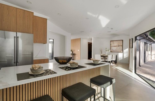 Sherman Oaks House | Luxury 4BR Modern Home w/Private Pool Near Universal Studios & Sofi Stadium
