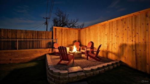 Central Oklahoma City House | Luxury 4BR OKC Retreat w Hot Tub & Firepit