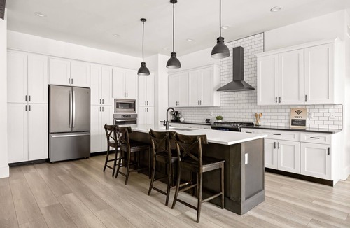 Meridian-Kessler House | Luxury 4BR Retreat Walkable Game & Media Room