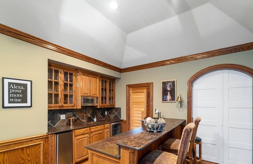 Sanger Villa | Luxury 5 Acre Private Estate on Lake Ray Roberts