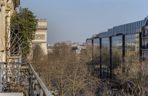 Chaillot Apartment | Luxury 5 Bed Residence - Opposite Arc de Triomphe
