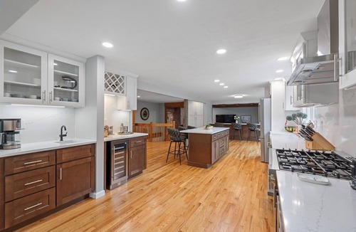 Syracuse House | Luxury 5-bedroom home near SU, with hot tub