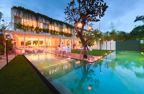 Batubelig Villa | Luxury 5 Bedroom Private Pool at The Sea #Z8
