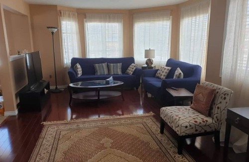 Highland West House | Luxury 5 Bedroom Vacation Home Near The Boardwalk