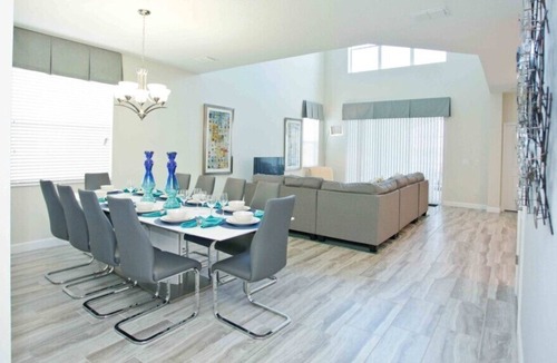 Kissimmee House | Luxury 5 bedroom with pool