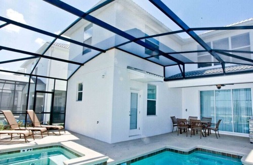 Kissimmee House | Luxury 5 bedroom with pool