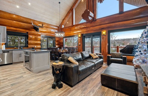 Trent Hills Cabin | Luxury 5-BR Waterfront Log Home w/Sauna, Hot Tub, Fireplace & Game Room