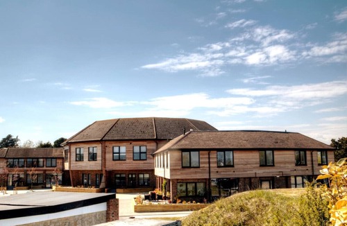 Hayling Island Condo | Luxury 5* Marina Apartment