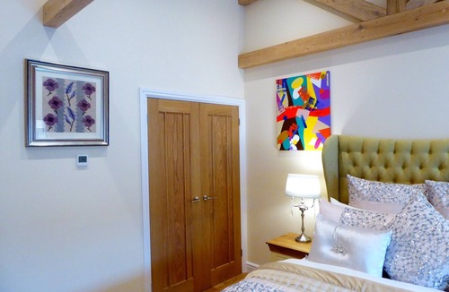 Lower Assendon Bed & Breakfast | Luxury 5 star Lavender room