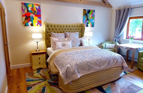 Lower Assendon Bed & Breakfast | Luxury 5 star Lavender room