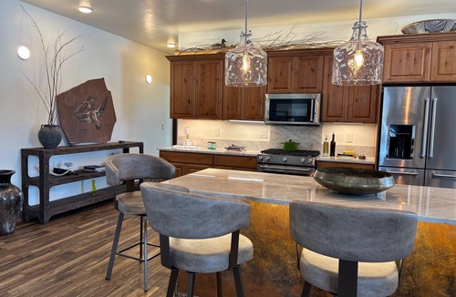 Thayne House | Luxury 55+ Retreat-Dual Private Patios-Mountain View's