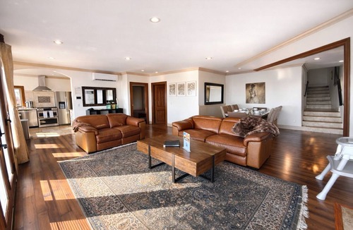 Mission Hills House | Luxury 5BD/4BA Mission Hills/Stunning Rooftop + Skyline Views