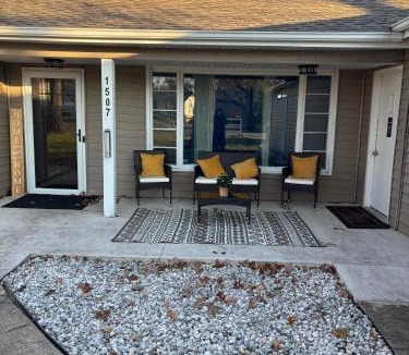Wooded Estates Villa | Luxury 5BR, 2 BA home near Notre Dame- Game Room!