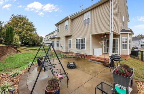 Concord House | Luxury 5BR · 2 Master Suites · Gym & Firepit