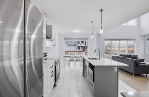 Lambeth House | Luxury 5BR· Chef's Kitchen · Sleeps 10 · Premier Host