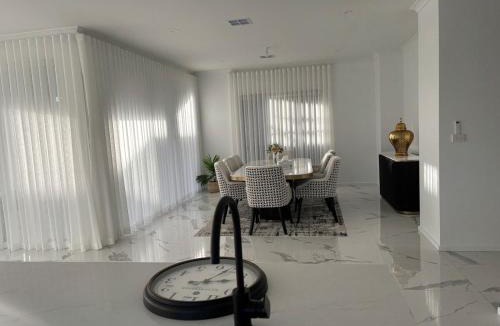 Mickleham House | Luxury 5BR Estate All Ensuites