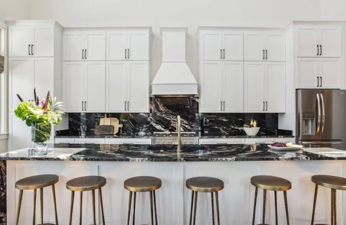 Lower Garden District Condo | Luxury 5BR New Orleans Home | Pool, Hot Tub, Patio