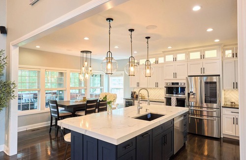 Lenexa House | Luxury 5BR Retreat Near KC World Cup Matches Sleeps 12+