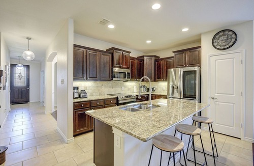 Oak Point House | Luxury 5BR Retreat w/Office, Wine Bar, Gym + Barn