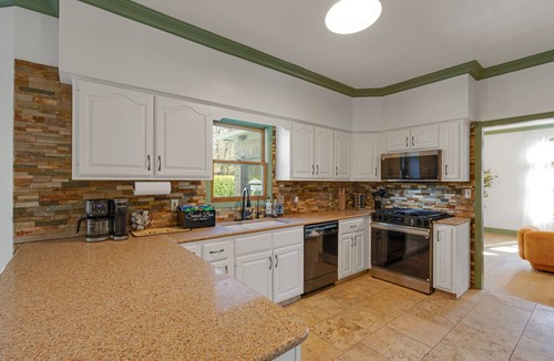 Greenwood House | Luxury 5BR Sleeps 20 Pool, Sauna, Theater Pets
