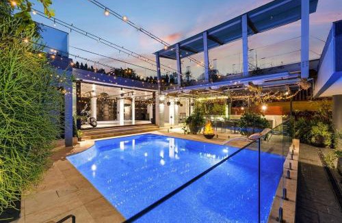 Drummoyne House | Luxury 6beds Waterfront Retreat