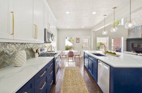 Atascocita House | Luxury 6BR Getaway – 15 Mins to IAH Airport