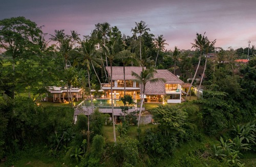 Melayang Villa | Luxury 6BR Jungle Retreat in Ubud with Pool