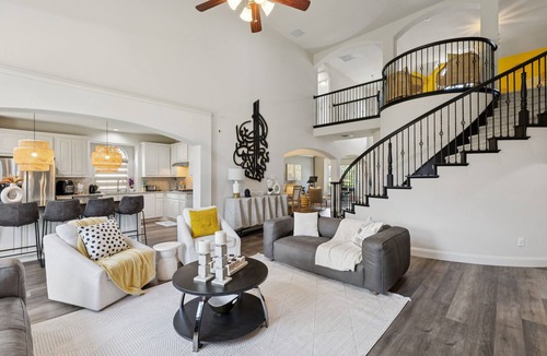McKinney House | Luxury 6BR Retreat with Theater, Gym, 2 Kings, Game Room - World Cup Basecamp