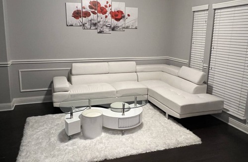 Mansfield House | Luxury 7 Bedroom Mansion With Movie Theater and Game Room