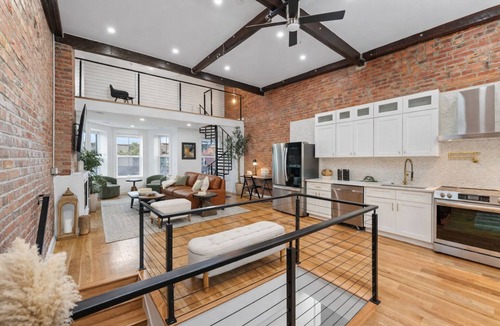 Columbia Heights House | Luxury 7BR Rowhouse w/Rooftop, Yard & Parking Near U St