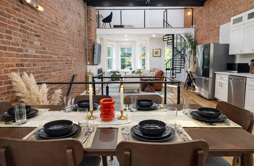 Columbia Heights House | Luxury 7BR Rowhouse w/Rooftop, Yard & Parking Near U St