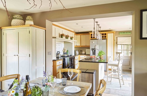 Horseman's Green House | Luxury 8 bedroom manor sleeping 23 guests