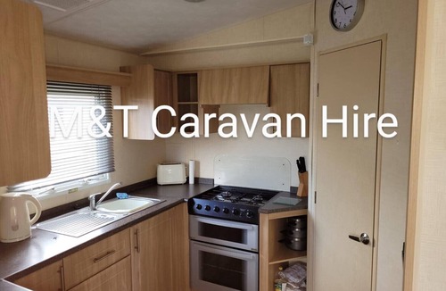 Chapel Saint Leonards House | Luxury 8 berth spacious caravan