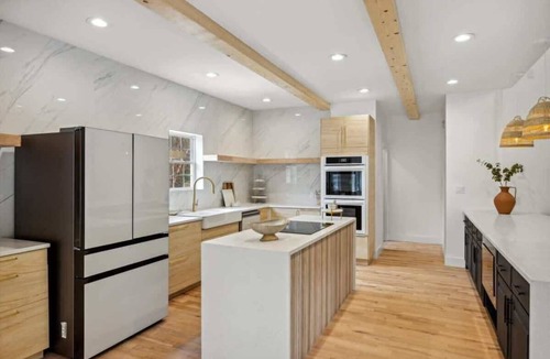 Gatlinburg - Pigeon Forge House | Luxury 8BR Cabin w/Pool, Hot Tub, Views & Arcade