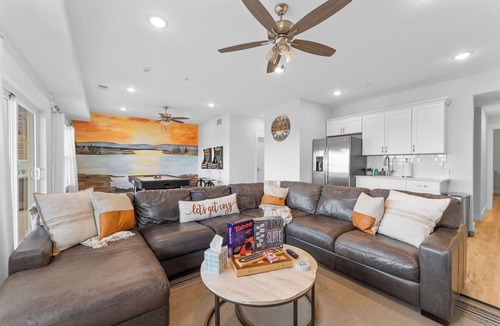 Table Rock House | Luxury 8BR Lake+Mtn Views Pool & Private Hot Tub