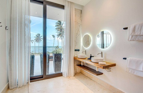 Las Terrenas Villa | Luxury 9BR Beachfront Stunner with Private Pool