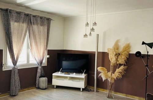 Saint-Pierre-des-Corps Apartment | Luxury apartment-350 m from SNCF train station Saint pierre des corps- Châteaux Loire