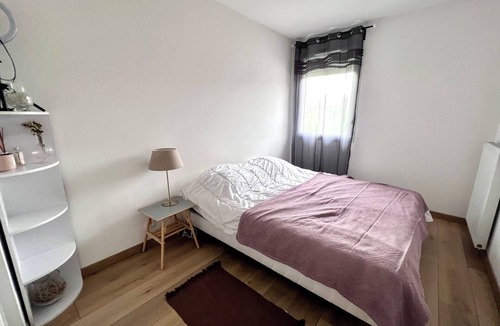 Saint-Pierre-du-Perray Apartment | Luxury apartment facing the Parc du Château in Saint-Pierre-du-Perray