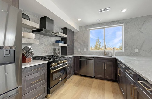 North Park City Condo | Luxury Abode w/Mountain & Golf Course Views Sleeps 11 Steps to Free Shuttle Perfect for Longer Stays